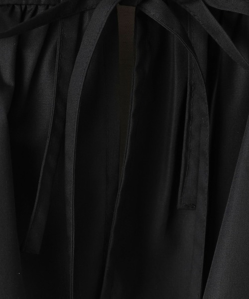 A part by（アパートバイ）の「【インフルエンサーyuiさんコラボ】YUノースリーブブラウス（シャツ/ブラウス・レディース・ブラック/オフホワイト・FREE）」の21枚目の写真