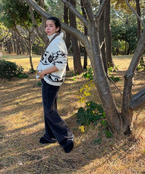 ROXY(ロキシー)の「SURF ON CLOUD CORD S /ロキシーコーデュロイストレッチワイドパンツ(その他パンツ・レディース・ブラック系その他・24inch/26inch/28inch)」の2枚目の写真