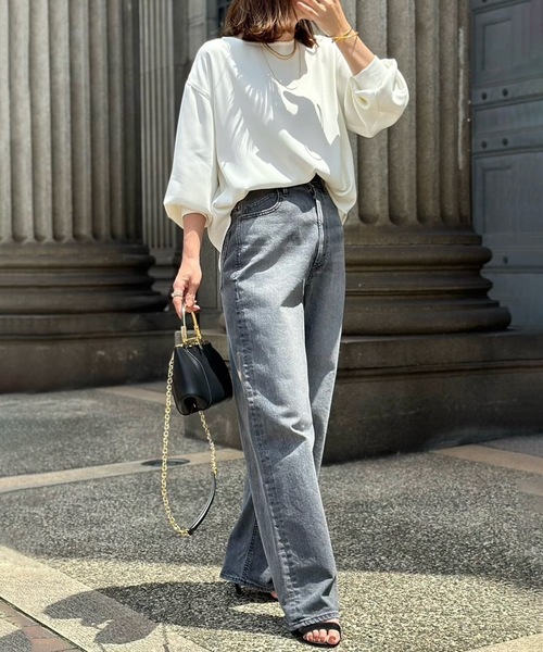 STYLEDOOR（スタイルドア）の「【サイズ展開あり】バックジップロングスリーブTブラウス（シャツ/ブラウス・レディース・ブラック/チャコールグレー/ホワイト・L/M/LL）」の8枚目の写真