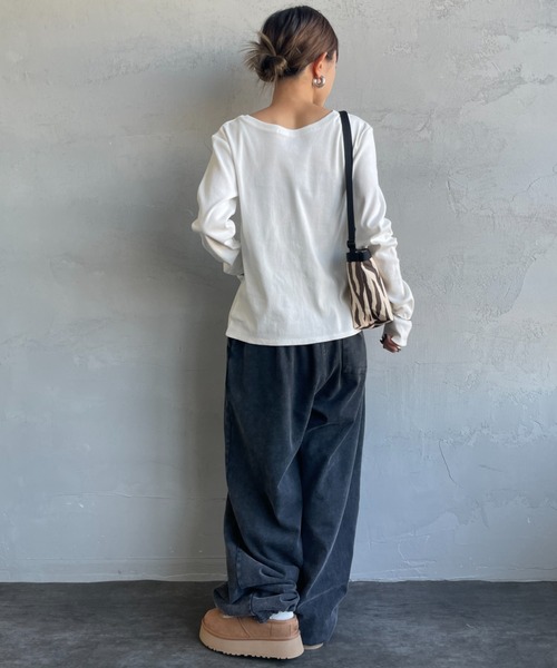 nenom（ネノム）の「[nenom/ネノム] 前後2WAY カットホール リブカットソー（Tシャツ/カットソー・レディース・ブラック/オフホワイト/グレー/イエロー・F）」の10枚目の写真