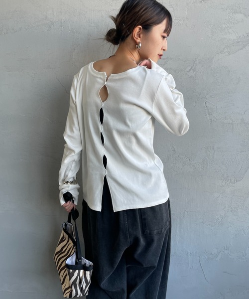 nenom（ネノム）の「[nenom/ネノム] 前後2WAY カットホール リブカットソー（Tシャツ/カットソー・レディース・ブラック/オフホワイト/グレー/イエロー・F）」の14枚目の写真