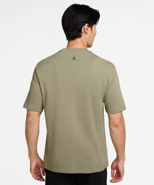 JORDAN BRAND(ジョーダンブランド)の「JORDAN BRAND M J BRND BR SNKR PCH SS CRW / ジョーダン ブランド メンズ スニーカー パッチ Tシャツ / NIKE【SP】(Tシャツ/カットソー・メンズ・カーキ/チャコールグレー・S/M/L/XL/XXL)」の10枚目の写真