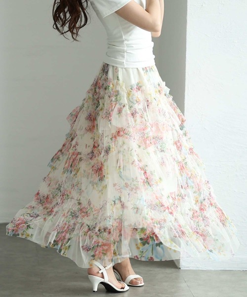 Sawa a la mode(サワアラモード)の「花柄シフォンティアードフリルフレアスカート(スカート・レディース・オフホワイト/ブラック・FREE)」の2枚目の写真