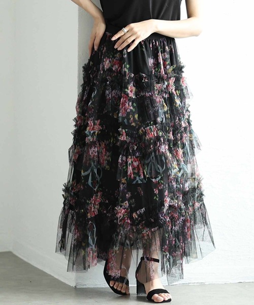 Sawa a la mode(サワアラモード)の「花柄シフォンティアードフリルフレアスカート(スカート・レディース・オフホワイト/ブラック・FREE)」の1枚目の写真