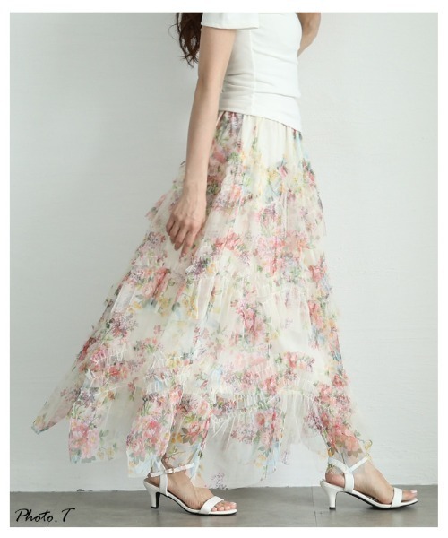 Sawa a la mode(サワアラモード)の「花柄シフォンティアードフリルフレアスカート(スカート・レディース・オフホワイト/ブラック・FREE)」の4枚目の写真