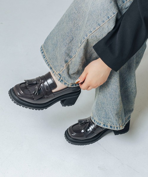 EVOL（イーボル）の「【ふかふか・クッション入り】キルトタッセル6.5cmローファー IZ5847（ローファー・レディース・ブラウン/ブラック・22.0cm/22.5cm/23.0cm/24.0cm/24.5cm/25.0cm/23.5cm）」の7枚目の写真