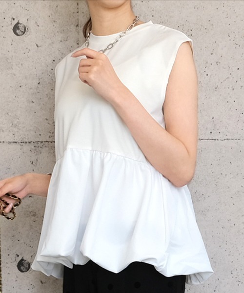 aquagarage(アクアガレージ)の「バルーンペプラムフレンチトップス(タンクトップ・レディース・ブラック/オフホワイト・M)」の16枚目の写真