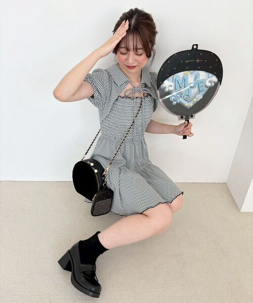 MAJESTIC LEGON（マジェスティックレゴン）の「襟付きデコルテオープンミニワンピ（ワンピース・レディース・ブラック系その他/ブラック/グレー系その他・MEDIUM）」の8枚目の写真