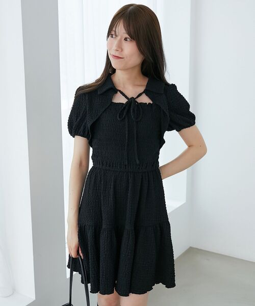 MAJESTIC LEGON（マジェスティックレゴン）の「襟付きデコルテオープンミニワンピ（ワンピース・レディース・ブラック系その他/ブラック/グレー系その他・MEDIUM）」の13枚目の写真