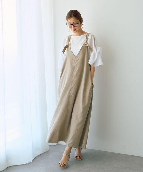 YECCA VECCA（イェッカヴェッカ）の「ベルトストラップサロペット（サロペット/オーバーオール・レディース・ブラック/チャコールグレー/ベージュ・FREE）」の4枚目の写真