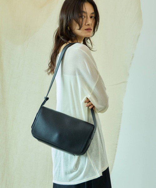 Libra Cue（リブラ キュー）の「フラップショルダーレクタングルバッグ（ショルダーバッグ・レディース・ブラウン/ブラック・FREE）」の9枚目の写真