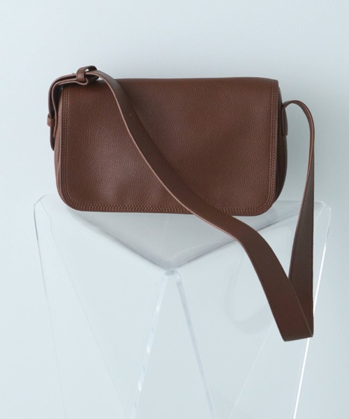 Libra Cue（リブラ キュー）の「フラップショルダーレクタングルバッグ（ショルダーバッグ・レディース・ブラウン/ブラック・FREE）」の12枚目の写真