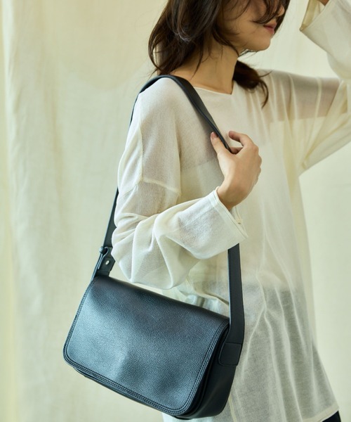 Libra Cue（リブラ キュー）の「フラップショルダーレクタングルバッグ（ショルダーバッグ・レディース・ブラウン/ブラック・FREE）」の19枚目の写真