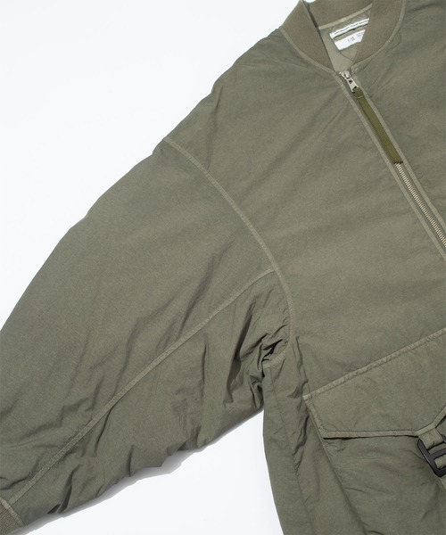 F/CE. （エフシーイー）の「F/CE. GARMENT DYE DOWN MA-1 LONG COAT / エフシーイー  ガーメントダイダウンMA-1ロングコート（ダウンジャケット/コート・メンズ・オリーブ/ブラック/ネイビー・LARGE/MEDIUM/SMALL/X-LARGE）」の14枚目の写真