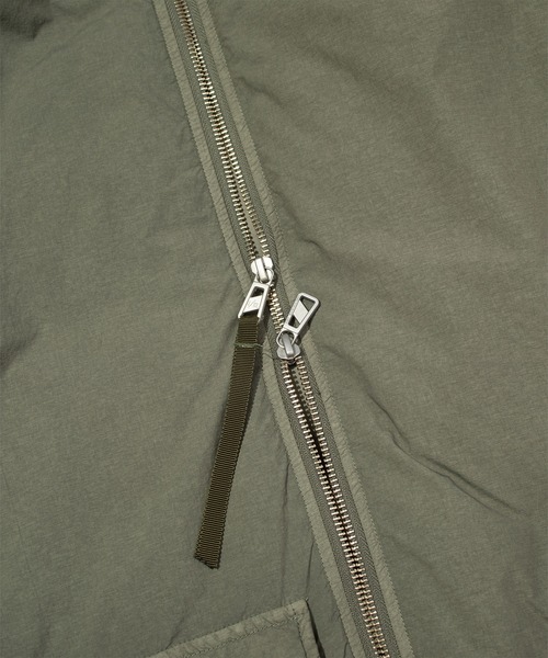 F/CE. （エフシーイー）の「F/CE. GARMENT DYE DOWN MA-1 LONG COAT / エフシーイー  ガーメントダイダウンMA-1ロングコート（ダウンジャケット/コート・メンズ・オリーブ/ブラック/ネイビー・LARGE/MEDIUM/SMALL/X-LARGE）」の12枚目の写真