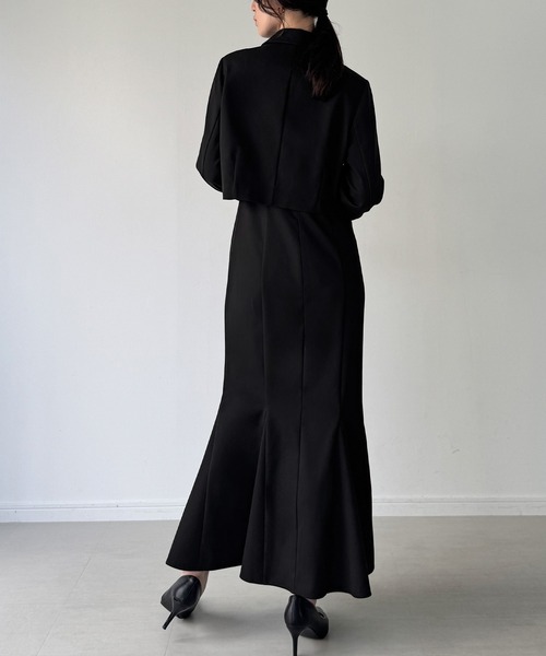 セール】レイヤードデザインショートジャケット＋マーメイドキャミ