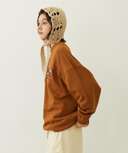MILKFED.(ミルクフェド)の「BLOOMING FLOWER EMBROIDERY SWEAT TOP(スウェット・レディース・オフホワイト/ブラウン/チャコール・M/L)」の18枚目の写真