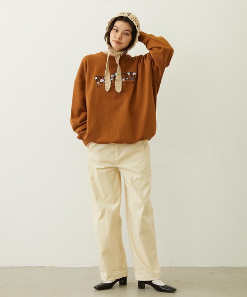 MILKFED.(ミルクフェド)の「BLOOMING FLOWER EMBROIDERY SWEAT TOP(スウェット・レディース・オフホワイト/ブラウン/チャコール・M/L)」の22枚目の写真