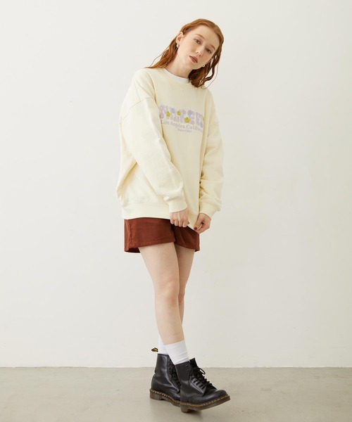 MILKFED.(ミルクフェド)の「BLOOMING FLOWER EMBROIDERY SWEAT TOP(スウェット・レディース・オフホワイト/ブラウン/チャコール・M/L)」の8枚目の写真