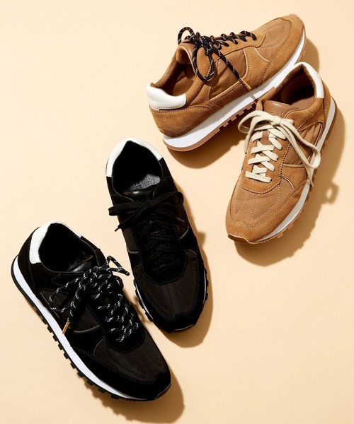 Mazell(マゼル)の「Mazell / ダブルレースライトスニーカー【一部店舗限定サイズ】(スニーカー・レディース・キャメル/ブラック・S/M/L/LL)」の4枚目の写真