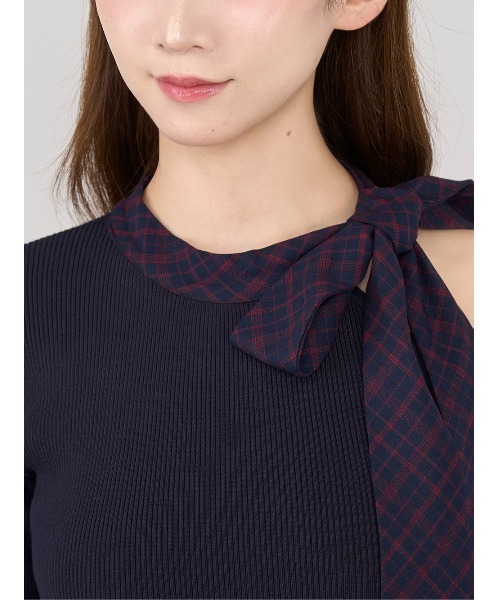 Darich（ダーリッチ）の「チェックリボンワンショルニットミニワンピース（ワンピース・レディース・ベージュ/ネイビー/グレー・FREE/FL）」の13枚目の写真
