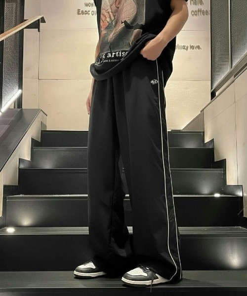 SHEPP(シープ)の「サイドラインイージーワイドナイロントラックパンツ(その他パンツ・メンズ・ネイビー/ブラック/ライトグレー・M)」の7枚目の写真