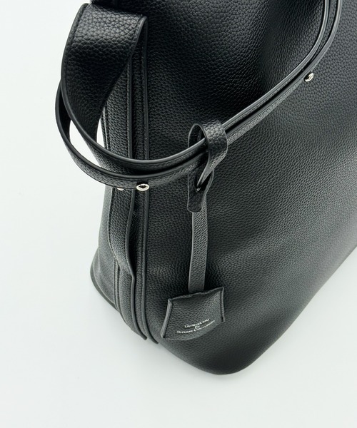 DRAW(ドロー) /ベルテッド バケット バッグ ラージ（ショルダーバッグ