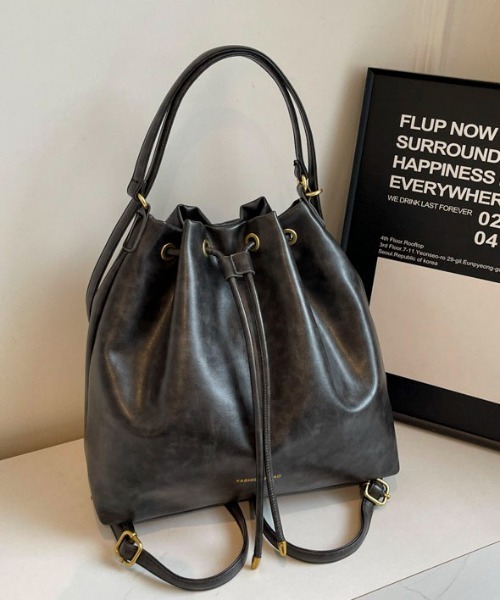 Mejoul（メジュール）の「【3WAY】フェイクレザー巾着 ショルダー リュック トート【A4サイズ対応】（ショルダーバッグ・レディース・ブラック/ダークブラウン/ブラウン/アイボリー・F）」の20枚目の写真