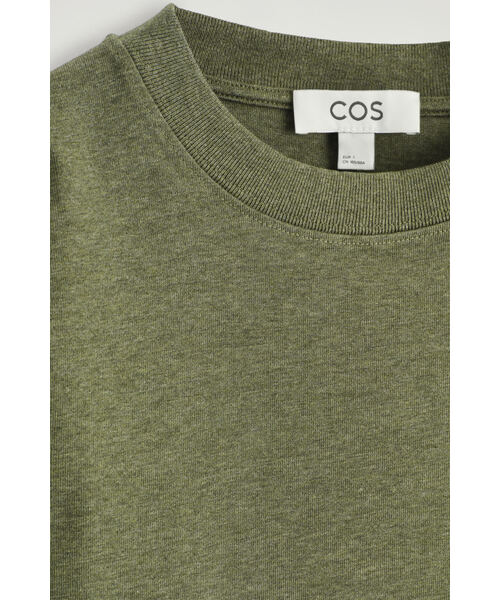 COS(コス)の「レギュラーフィットヘビーウェイト長袖Tシャツ(Tシャツ/カットソー・レディース・ベージュ系その他/ブラック/ホワイト×カーキブラウン/ブラウン系その他/ライトブルー/グリーン系その他・XS/S/M/L)」の16枚目の写真