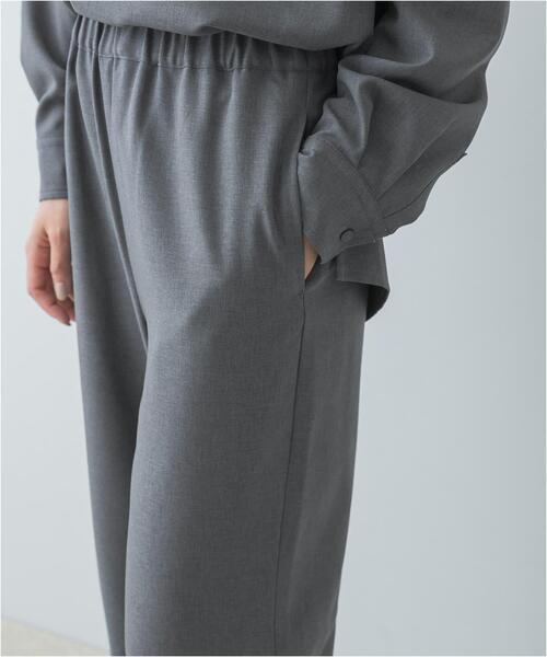 F by ROSSO(エフバイロッソ)の「F by ROSSO ウールライクスキッパーシャツ+セミフレアパンツ(セットアップ・レディース・ブラック/グレー・36/38)」の15枚目の写真