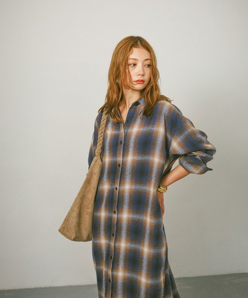 BAYFLOW(ベイフロー)の「チェックシャツワンピース(シャツワンピース・レディース・ネイビー/ベージュ/ブラック・FREE)」の14枚目の写真