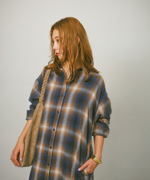 BAYFLOW(ベイフロー)の「チェックシャツワンピース(シャツワンピース・レディース・ネイビー/ベージュ/ブラック・FREE)」の16枚目の写真