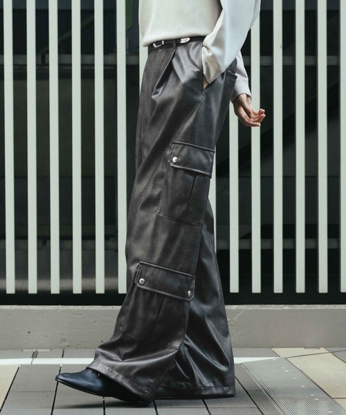 HARE（ハレ）の「【SET UP対応】LUXEレザーカーゴパンツ(HARE)（カーゴ