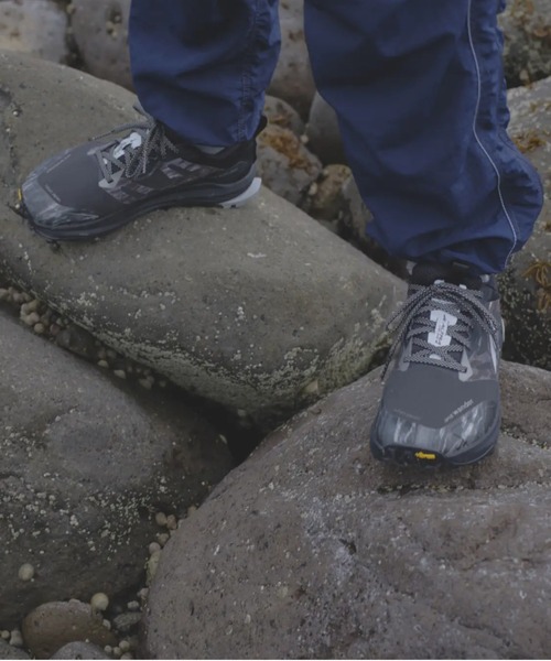 and wander(アンドワンダー)の「Altra×and wander/アルトラ×アンドワンダー LONE PEAK 9+(スニーカー・メンズ・ダークグリーン系・23.5cm/24.0cm/25.0cm/26.0cm/27.0cm/28.0cm)」の2枚目の写真