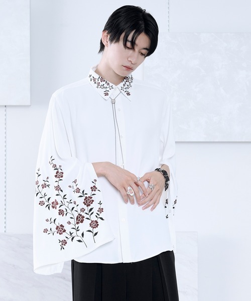 Ellno Loset（エルノロゼット）の「2wayアームスリットフラワー刺繍ドレープシャツ（シャツ/ブラウス・メンズ・ブラック/ブルーグレー/オフホワイト/グレー・SMALL/MEDIUM/LARGE）」の11枚目の写真