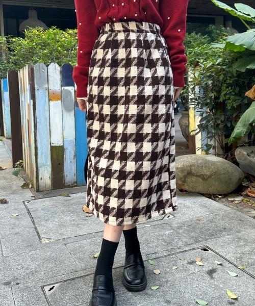 shoppinggo(ショッピングゴー)の「スカート 千鳥格子 チェック ペンシルスカート ロング丈 ひざ下丈 カジュアル(スカート・レディース・ブラック/ブラウン・FREE)」の14枚目の写真