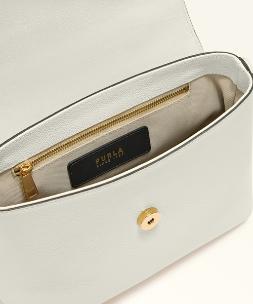 FURLA（フルラ）の「フルラ ムーンライト ハンドバッグ（ショルダーバッグ・レディース・ブラック/バーガンディー/ホワイト/スモークグレー・ONE SIZE）」の8枚目の写真