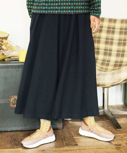 Jocomomola(ホコモモラ)の「圧縮W天竺ワイドパンツ(その他パンツ・レディース・ブラック/グリーン・40/42)」の1枚目の写真