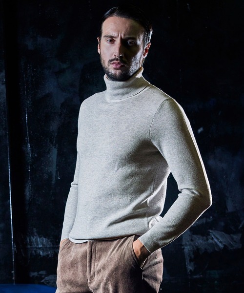 HIDEAWAYS NICOLE(ハイダウェイニコル)の「【HIDEAWAYS BLACK】シルク混 ミラノリブタートルネックニット(ニット/セーター・メンズ・ブラック/オフホワイト/チャコールグレー/ライトグレー/ロイヤルブルー・MEDIUM/LARGE/X-LARGE)」の4枚目の写真