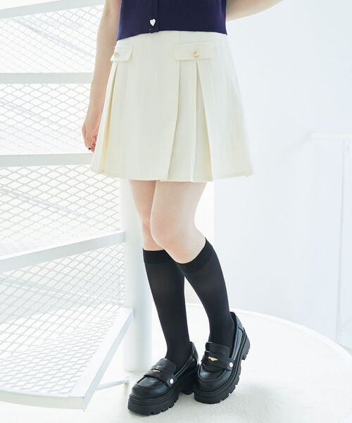 MAJESTIC LEGON(マジェスティックレゴン)の「ゴールドボタンプリーツミニスカパン(スカート・レディース・ブラウン/アイボリー/グレー・MEDIUM)」の1枚目の写真