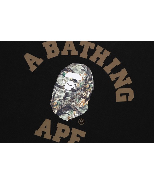 A BATHING APE（アベイシングエイプ）の「TREE EDGE CAMO COLLEGE RELAXED FIT CREWNECK SWEATSHIRT #1（スウェット・メンズ・バーガンディー/ブラック・SMALL/LARGE/MEDIUM/XX-LARGE/X-LARGE）」の6枚目の写真