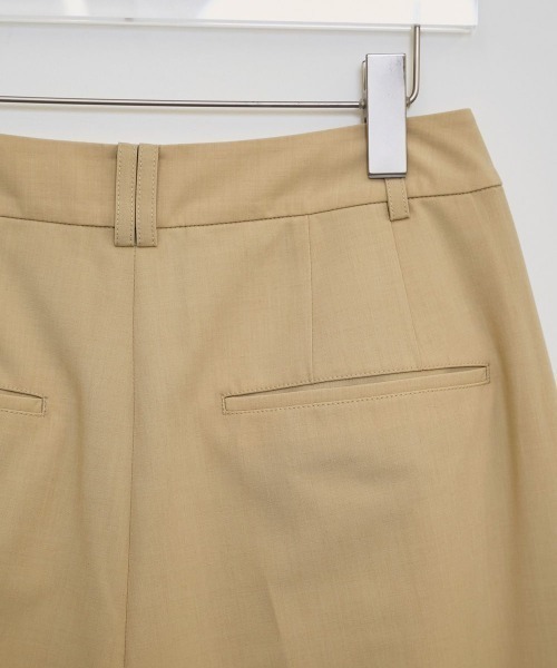TODAYFUL(トゥデイフル)の「【TODAYFUL/トゥデイフル】Dry Touch Tuck Trousers/ドライタッチタックトラウザー(スラックス・レディース・ブラック/ベージュ・38/36)」の14枚目の写真