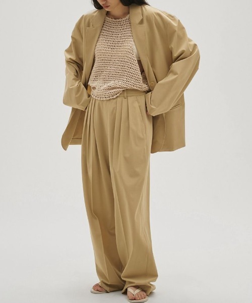 TODAYFUL(トゥデイフル)の「【TODAYFUL/トゥデイフル】Dry Touch Tuck Trousers/ドライタッチタックトラウザー(スラックス・レディース・ブラック/ベージュ・38/36)」の11枚目の写真