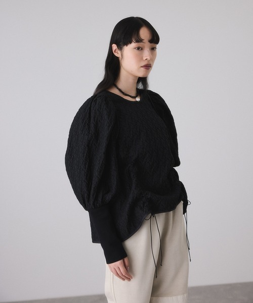 ADAM ET ROPE'（アダムエロペ）の「ジャガードコンビギャザートップス（Tシャツ/カットソー・レディース・ブラック/オフホワイト・FREE）」の13枚目の写真