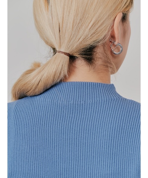 DOLLUPOOPS（ドールアップウップス）の「リブボトルネックニットトップス（ニット/セーター・レディース・サックスブルー/ライトベージュ/ブラック・38）」の15枚目の写真