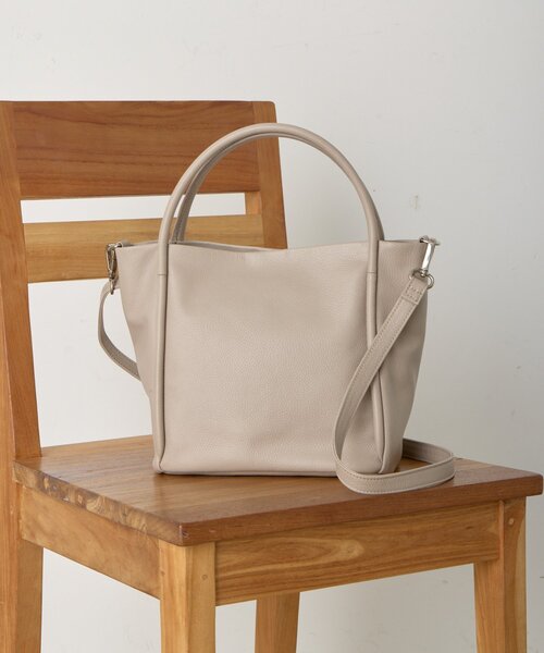 Jena espace merveilleux（ジェナ　エスパスメルヴェイユ）の「本革ポケットミニバッグ（トートバッグ・レディース・ベージュ/ブラック・FREE）」の7枚目の写真