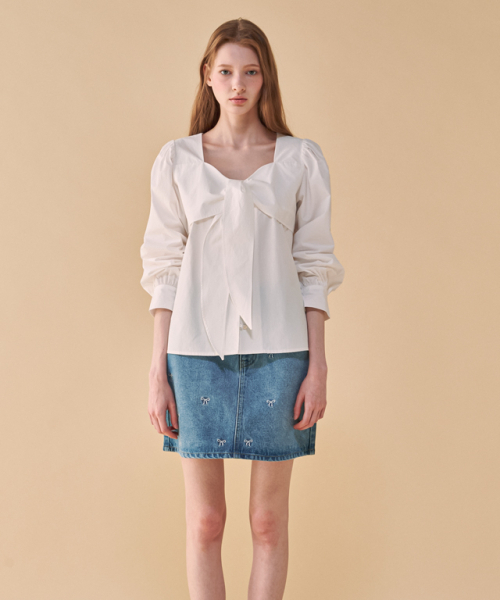 RONRON(ロンロン)の「RIBBON BOW BLOUSE IVORY(シャツ/ブラウス・レディース・その他・FREE)」の2枚目の写真