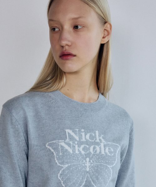 NICK&NICOLE(ニックアンドニコール)の「CASHMERE BUTTERFLY SIGNATURE CROP KNIT_SKY BLUE(ニット/セーター・レディース・その他・FREE)」の2枚目の写真