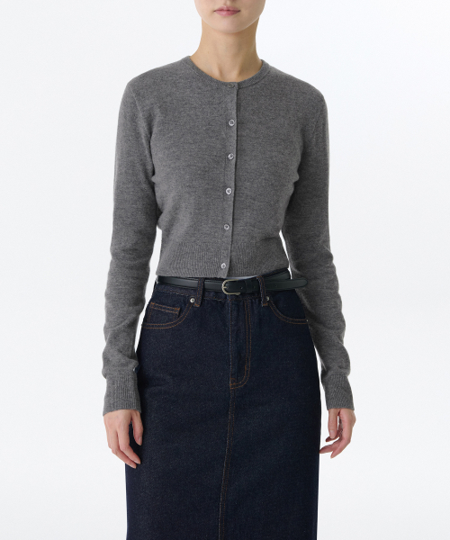 MUSINSA STANDARD WOMAN（ムシンサスタンダードウーマン）の「ウィメンズラムウールラウンドネッククロップカーディガン[ミディアムグレー]（カーディガン/ボレロ・レディース・その他・SMALL/MEDIUM/LARGE/X-SMALL）」の13枚目の写真