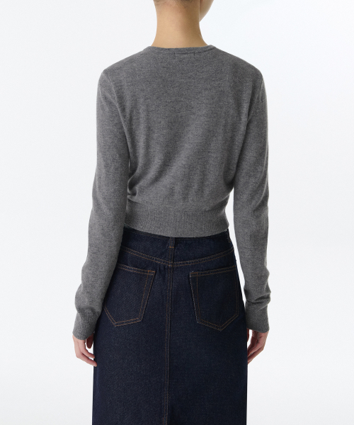MUSINSA STANDARD WOMAN（ムシンサスタンダードウーマン）の「ウィメンズラムウールラウンドネッククロップカーディガン[ミディアムグレー]（カーディガン/ボレロ・レディース・その他・SMALL/MEDIUM/LARGE/X-SMALL）」の12枚目の写真